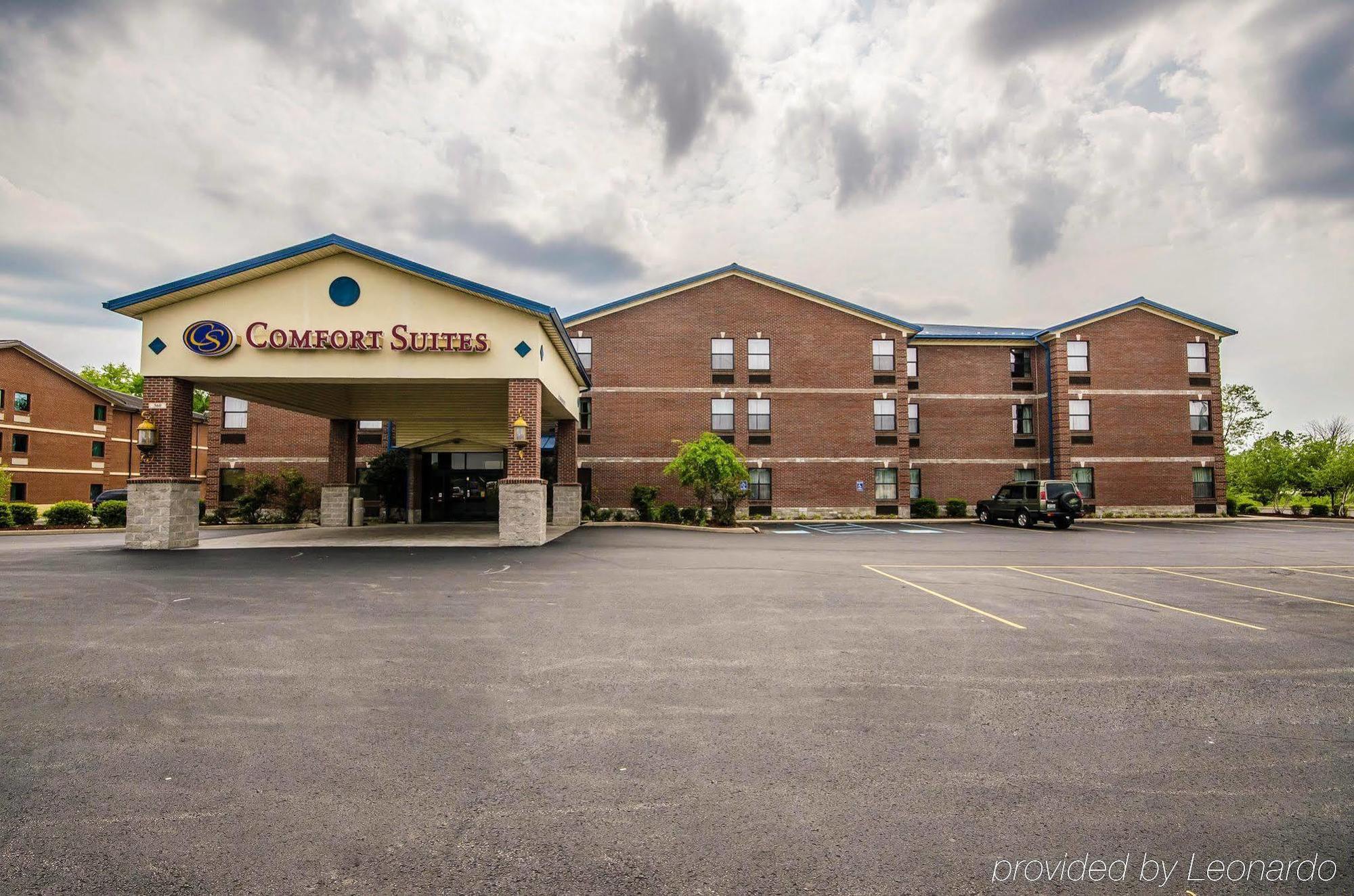 Quality Suites Jeffersonville Exterior photo