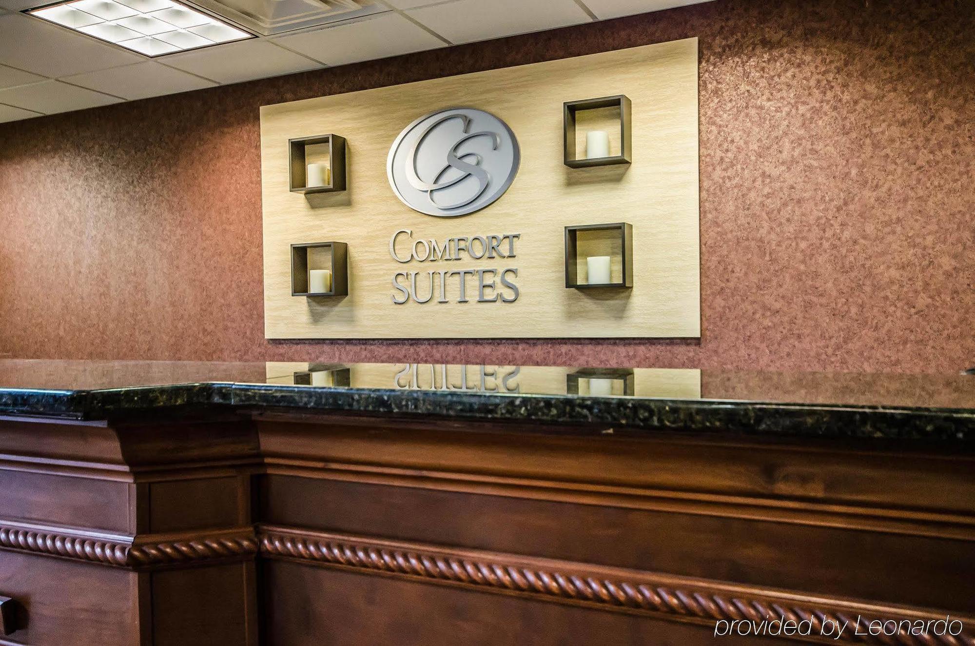 Quality Suites Jeffersonville Exterior photo